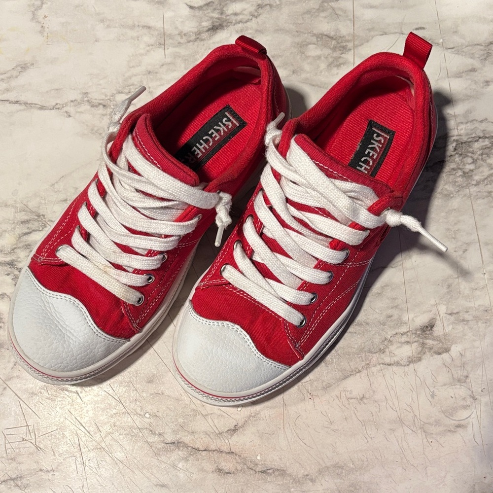 Skechers Arcade Vibrant Red and White Sneaker